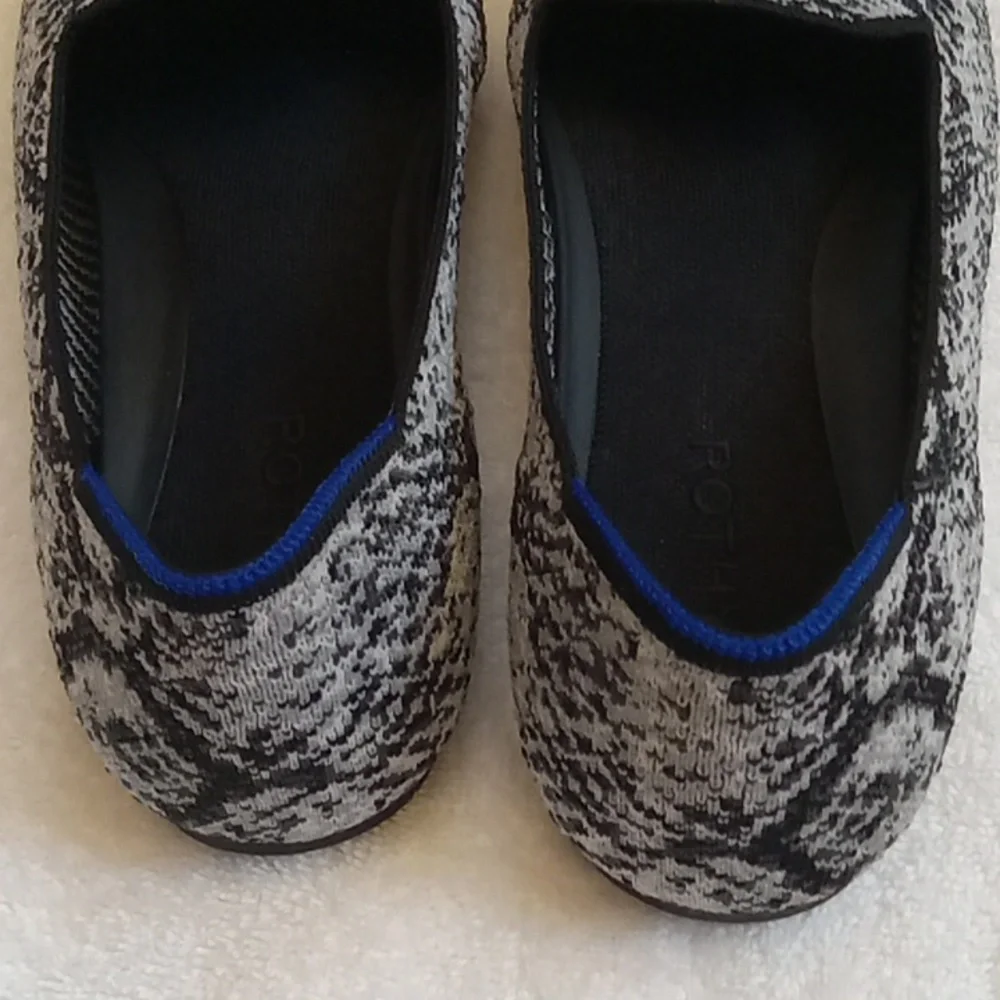 Snakeskin Python Patterned Rothys Size 10 1/2 Loafers With Round Toe - Picture 10 of 10